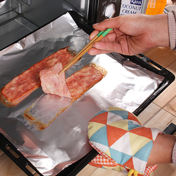 Oil-resistant Aluminum Foil roll for barbecue with customized size by wrapping paper