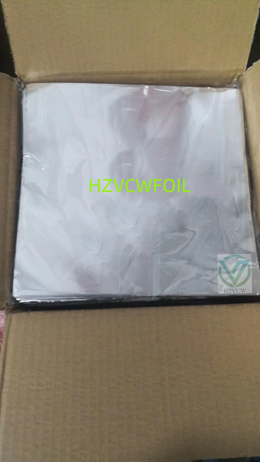 Glossy Aluminium Foil Sheet for Kitchen Wraps & Baking in Different Size