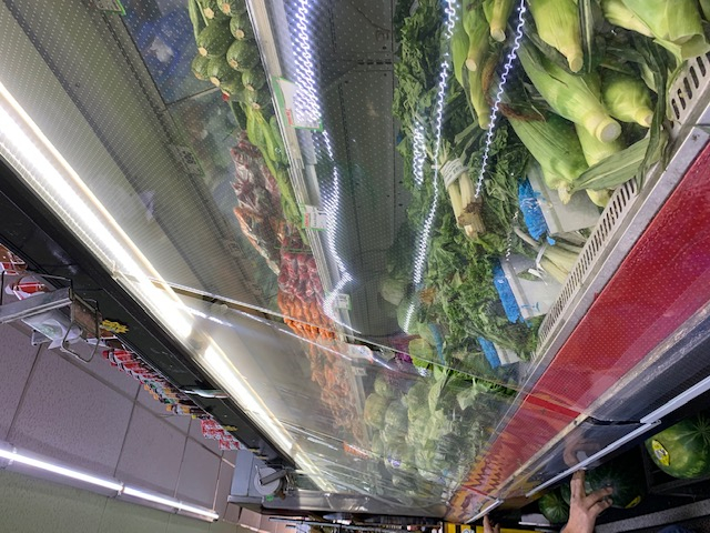 Perforated energy‑saving night cover for display, applied on supermarket fruit vegetable open chiller