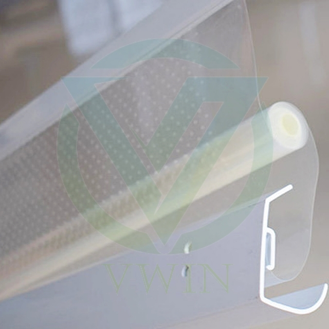 Self-rolling Breathable Customizable-sized Plastic Night Curtain for Use on Vertical Display Cabinets