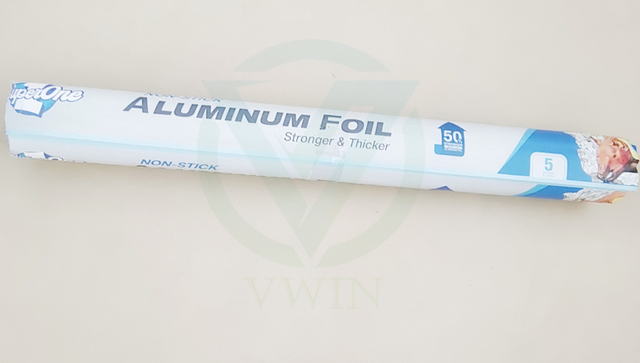 Moisture-proof Fresh-keeping Aluminum Foil Roll with Paper Packaging for Kitchen Food Preservation