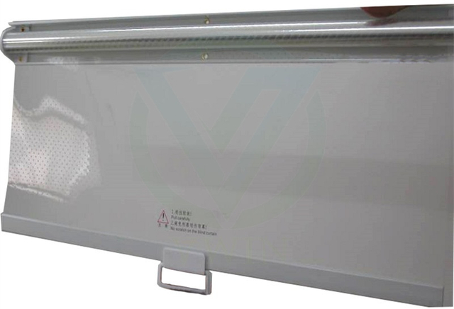 Breathable Quick-Install Tool-Free Plastic Night Blind for DIY Retail Refrigeration Upgrades